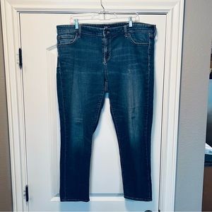 GAP Denim Girlfriend jeans medium wash size 18 R. Excellent condition!
